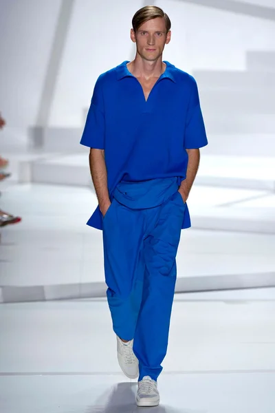 Look 31